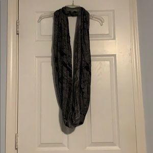 Infinity scarf